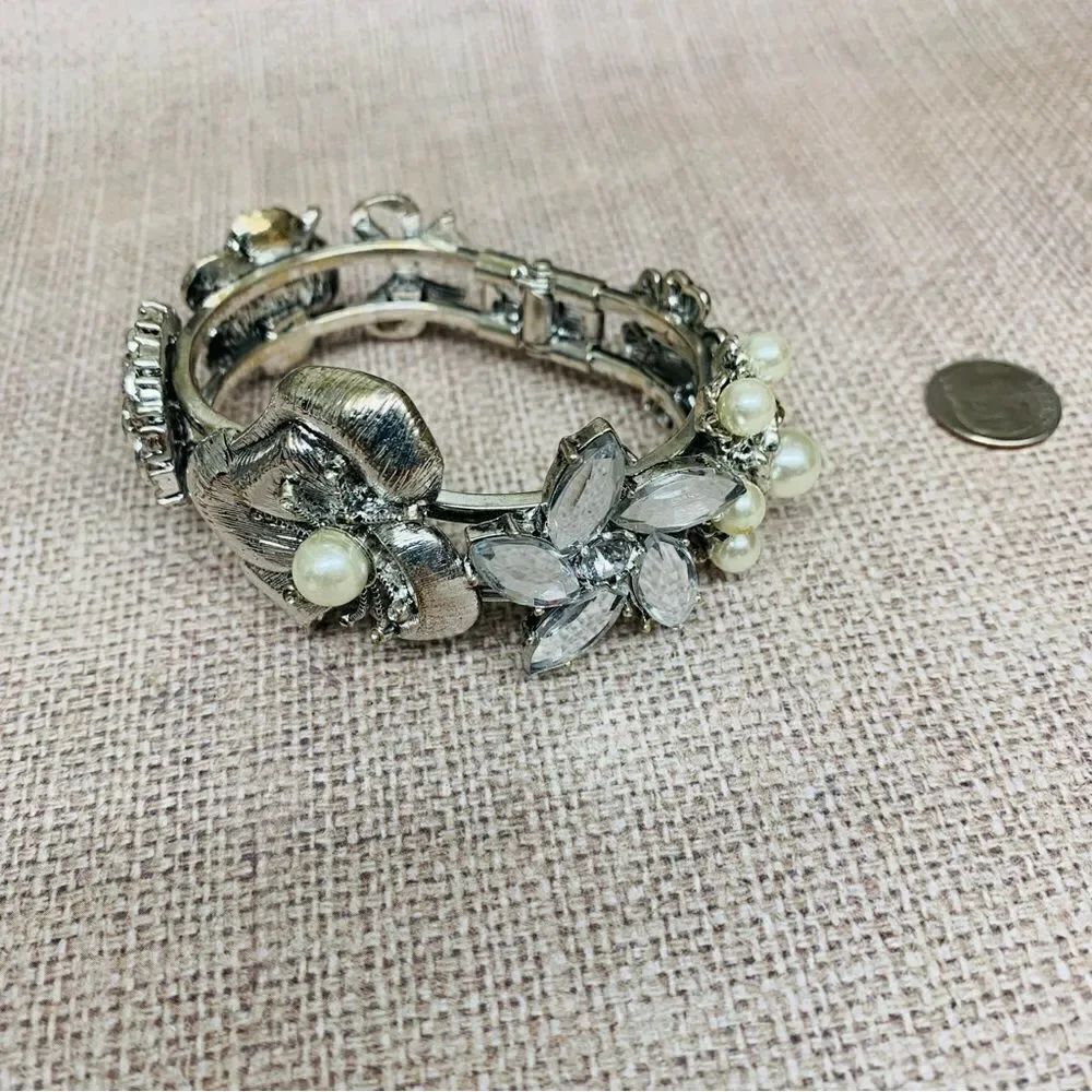 Silver‎ Crystal and Pearl Flower Hinged Bracelet